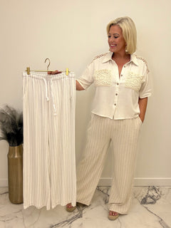 Load image into Gallery viewer, Elsa trousers - 3 sizes
