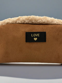 Load image into Gallery viewer, Love make up bag
