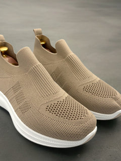 Load image into Gallery viewer, Susan trainers - beige
