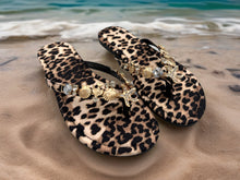 Load image into Gallery viewer, Tropic sandals - leopard
