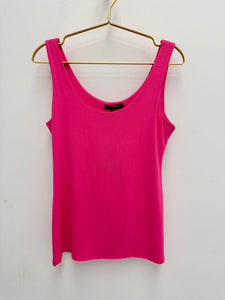 Betsy top - 20 colours
