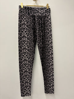 Load image into Gallery viewer, Lynn leggings - 2 sizes
