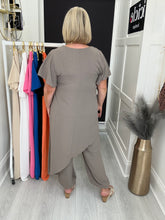 Load image into Gallery viewer, Chloe Co-ord - 7 colours
