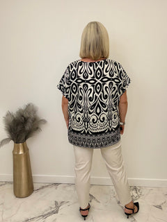 Load image into Gallery viewer, Leanne top - 3 Sizes

