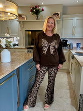 Load image into Gallery viewer, Leila sweatshirt - 5 colours
