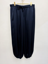 Load image into Gallery viewer, Jamie trousers - 5 colours
