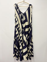 Load image into Gallery viewer, Trudy dress
