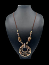 Load image into Gallery viewer, Shelly Necklace - 2 Colours
