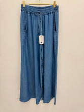 Load image into Gallery viewer, Rebecca trousers
