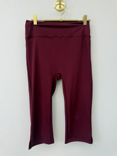 Load image into Gallery viewer, Esme Capri Leggings- 2 Sizes
