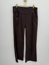 Load image into Gallery viewer, Sally jeans - chocolate brown
