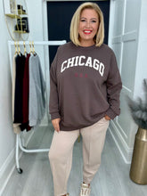 Load image into Gallery viewer, Chicago sweatshirt - 6 colours
