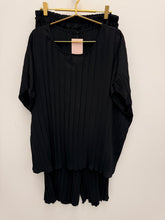 Load image into Gallery viewer, Connie co-ord - 5 colours
