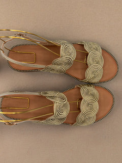 Load image into Gallery viewer, Brooke sandals - Gold
