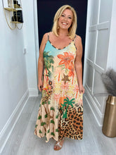 Load image into Gallery viewer, Lily dress

