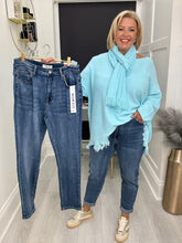Load image into Gallery viewer, Mary jeans - Mid wash
