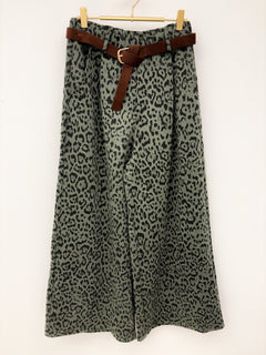 Load image into Gallery viewer, Mila trousers
