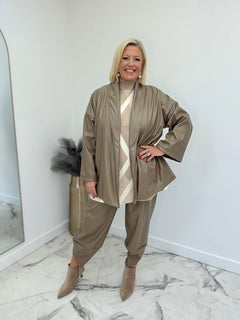 Load image into Gallery viewer, Shania jacket
