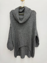 Load image into Gallery viewer, Ginny jumper - 8 colours
