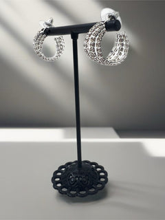 Load image into Gallery viewer, Triple Hoop Earrings
