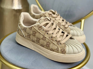 Georgie trainers