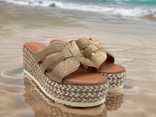 Load image into Gallery viewer, Shirley wedges - Rose Gold
