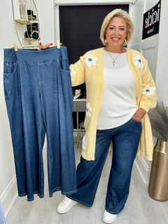Load image into Gallery viewer, Josie jeans - 3 sizes. LAST PAIR
