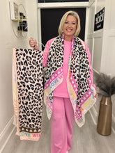 Load image into Gallery viewer, Wild scarf - 2 colours
