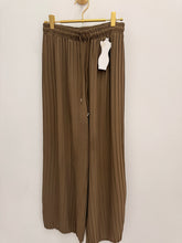 Load image into Gallery viewer, Trudy trousers - 9 colours
