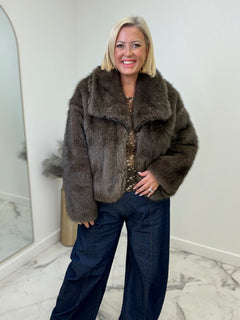 Load image into Gallery viewer, Cherie Reversible Coat
