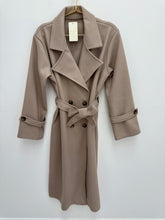 Load image into Gallery viewer, Kayla coat - 5 colours
