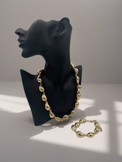 Load image into Gallery viewer, Milly Necklace and Bracelet Set - Sold Separately
