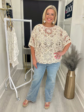 Load image into Gallery viewer, Kim top - 2 colours
