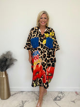 Load image into Gallery viewer, Smile dress
