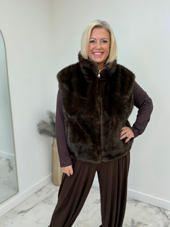 Load image into Gallery viewer, Verity Reversible Gilet
