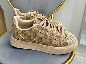 Georgie trainers