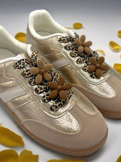 Load image into Gallery viewer, Petal trainers
