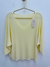 Load image into Gallery viewer, Lisa top - 12 colours
