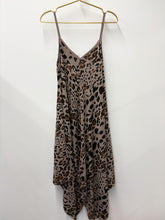 Load image into Gallery viewer, Kim dress - 5 colours
