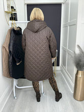 Load image into Gallery viewer, Tina coat - 3 colours
