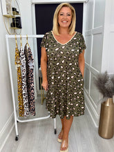 Load image into Gallery viewer, Kitty dress - 4 colours
