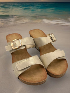 Load image into Gallery viewer, Katie Wedges - Gold
