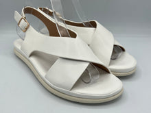 Load image into Gallery viewer, Cecilia sandals  - white
