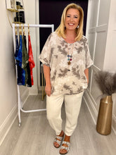 Load image into Gallery viewer, Leanne top - 6 colours. LAST ONE
