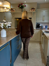 Load image into Gallery viewer, Leila sweatshirt - 5 colours
