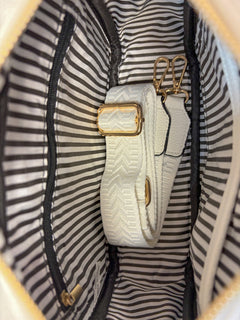 Load image into Gallery viewer, Olivia Handbag

