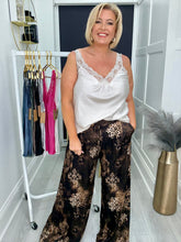 Load image into Gallery viewer, Minnie top - 8 colours
