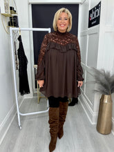 Load image into Gallery viewer, Maisie top - 2 colours
