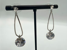 Load image into Gallery viewer, Naomi Earrings - 2 Colours
