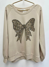 Load image into Gallery viewer, Leila sweatshirt - 5 colours
